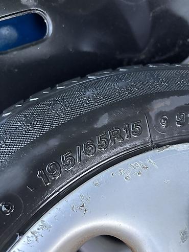automatik automobili za zene: Komplet felni sa gumama – Volkswagen 15” - Alu felne Volkswagen, 15” — 4