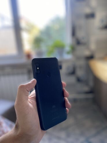алла тоо: Xiaomi, Mi A2 Lite, Б/у, 32 ГБ, цвет - Черный, 2 SIM