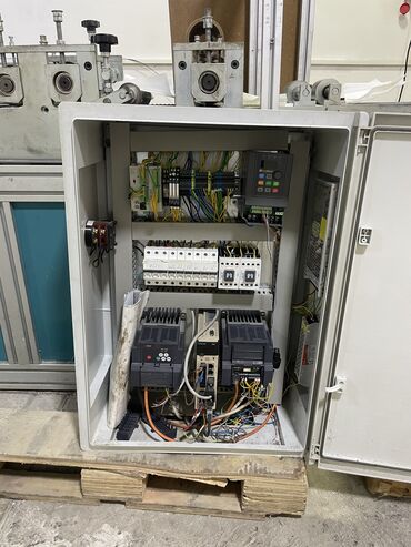 Digər istehsal avadanlığı: Hazir biznes satilir otel terlik makinasi Genis muster kutlesi var — 2