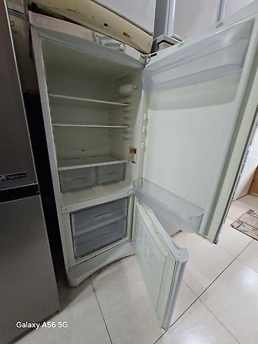 Mətbəx texnikası: Indesit ikiqapılı soyuducu - Brend/model: Indesit (loqo ön paneldə) - — 1