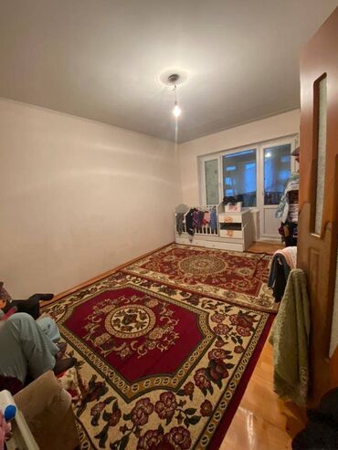 Продажа квартир: 1 комната, 35 м², 106 серия, 2 этаж, Старый ремонт