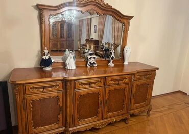 геймерский стол: Klassik üslubda tam qonaq otağı dəsti Tərkibi: - Geniş bufet-komod