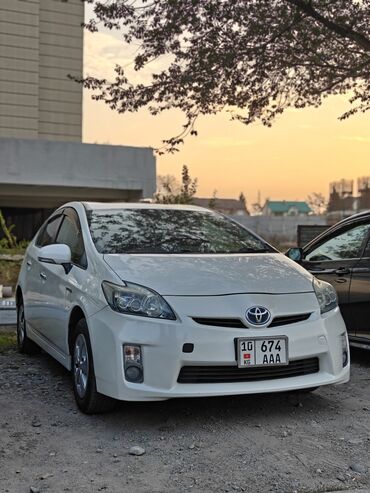 куплю машину в рассрочку бишкек: Toyota Prius: 2009 г., 1.8 л, Вариатор, Гибрид