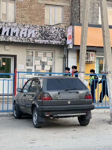 Volkswagen: Volkswagen Golf: 1989 г., 1.8 л, Механика, Бензин, Хэтчбэк — 7