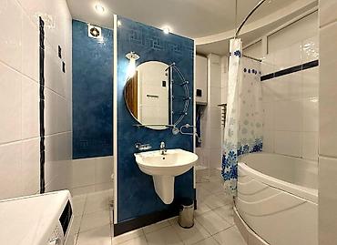 старый вокзал: 3 комнаты, 86 м², ЖД вокзал Сталинка, 1 этаж — 8