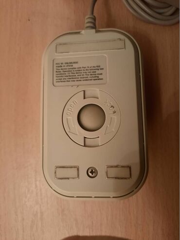 Tastature: Stari retro serijski kuglicni mis na kuglicu - vintage
Ispravan — 5