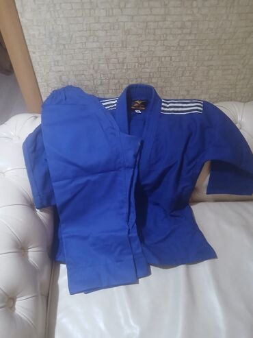 İdman formaları: Tecili satılır kimano hem dzudoya hem karate karate idman novune aid — 1