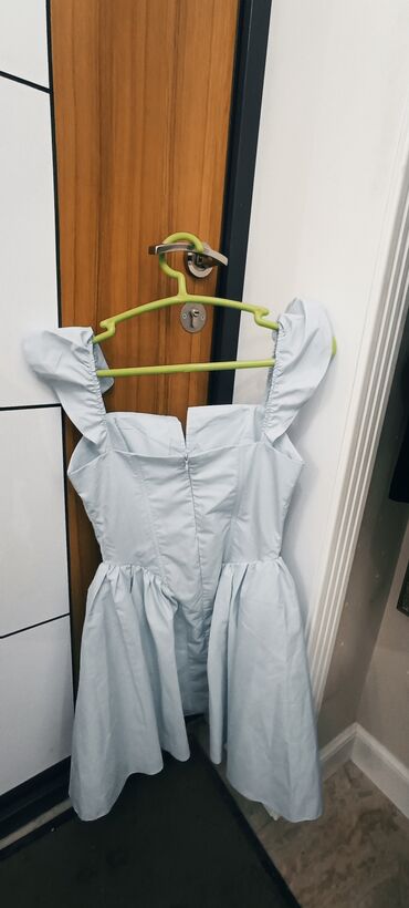 платье для беременных бишкек: Нежно‑голубое платье с лифом корсетного кроя и пышной юбкой. -