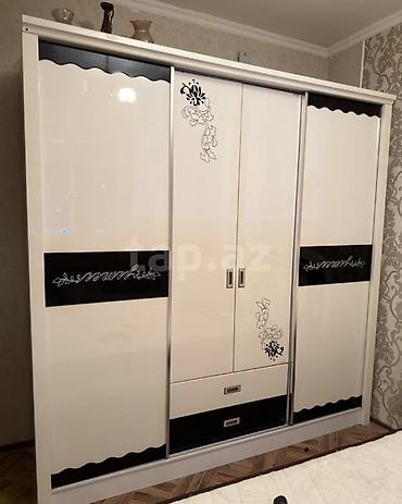 İşlənmiş, 4 qapılı, Siyirməli, Bej, Taxta, Açılan, Düz dolab