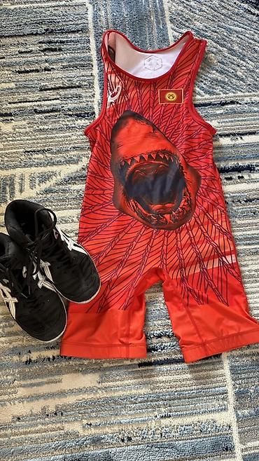 такелажные ремни: Мужской спортивный костюм, 2XS, Asics, Б/у, цвет - Красный — 1