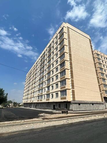 4 комнатная квартира в бишкеке в Кыргызстан | Уборка помещений: 1 комната, 43 м², 4 этаж