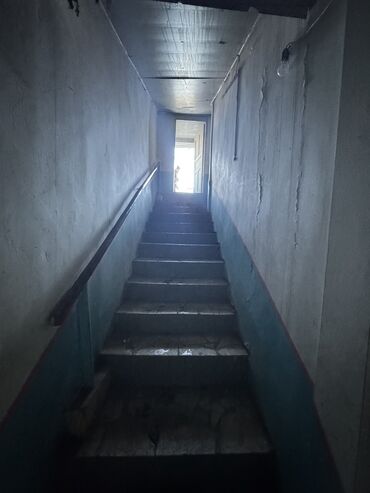 Медицинские центры: Продаю Стоматологический центр, 523 м², 8+, Без оборудования,1 линия — 9