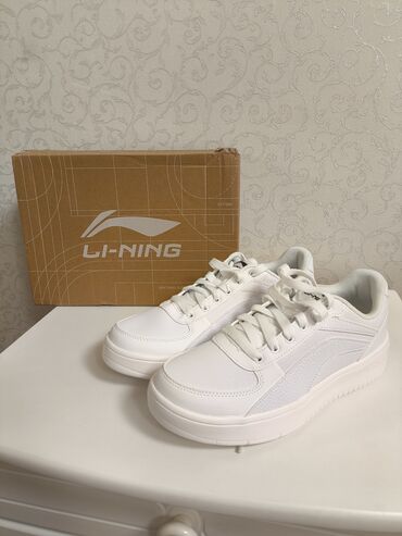 спортивные костюмы для женщин: ✨Продаю новые кроссовки LiNiNG Li-Ning ✨ Белые, стильные и