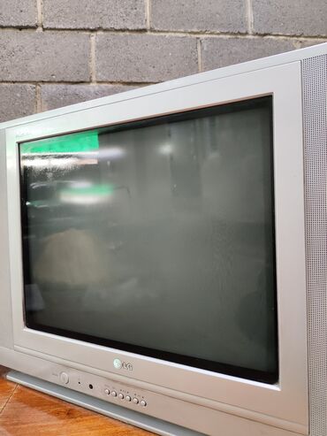 Телевизоры: Продаю телевизор LG плоский экран ! работает отлично только пульт