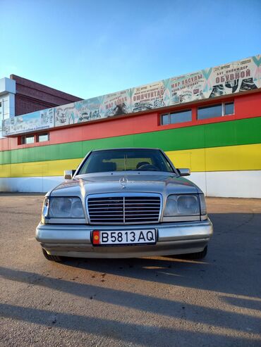 Mercedes-Benz: Mercedes-Benz 220: 1994 г., 2.2 л, Механика, Бензин, Седан