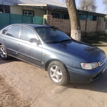 Toyota: Toyota Carina: 1995 г., 1.6 л, Механика, Бензин, Хэтчбэк