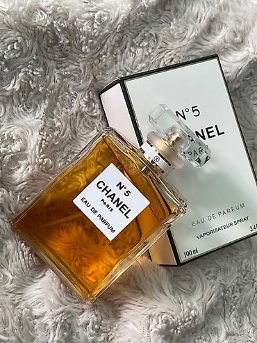 clinique aromatic elixir cena: Mirisne Note Opisuje se kao cvetni aldehidni miris sa bogatim i — 1