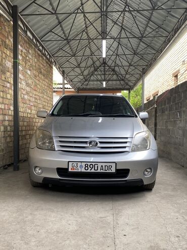 работа в оше продавец: Toyota ist (серебристый хэтчбек) Год-2002 1,5 бензин росход 8 по