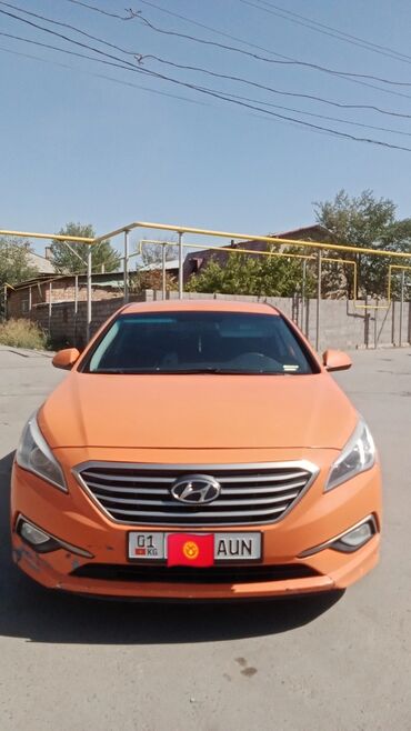 соната оранжевый: Автомобиль Hyundai Sonata в оранжевом цвете, представленный в кузове