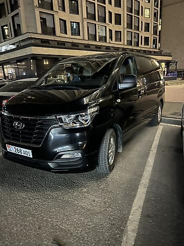 Hyundai Starex: 2019 г., 2.5 л, Автомат, Дизель, Минивэн
