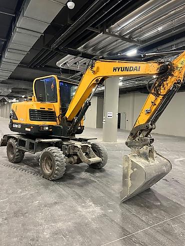 экскаваторы погрузчики: Экскаватор, Hyundai, Колесный — 1