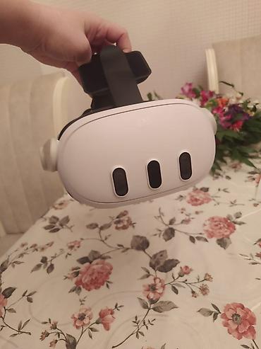 Video oyunlar üçün aksesuarlar: Meta Quest 3 VR eynəyi + stend - All‑in‑one VR qulaqlıq: ön paneldə — 3