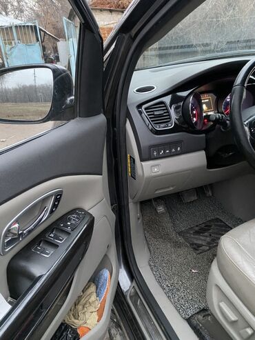 Kia: Kia Carnival: 2017 г., 2.2 л, Автомат, Дизель, Минивэн — 3