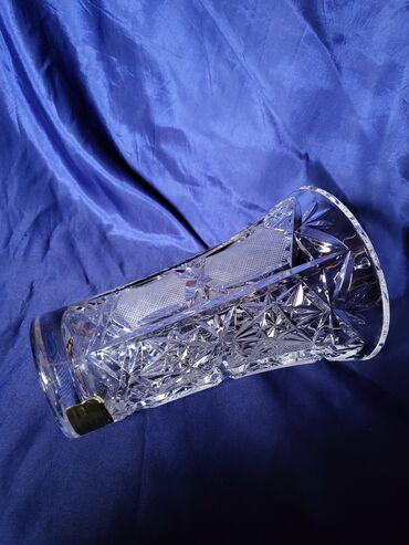 Vaze i saksije: Vaza, Novo — 11