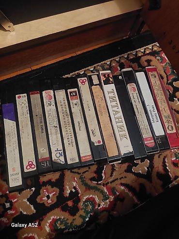 монитор цена: Коллекция видеокассет VHS (разные бренды и записи) - Формат: VHS - — 1