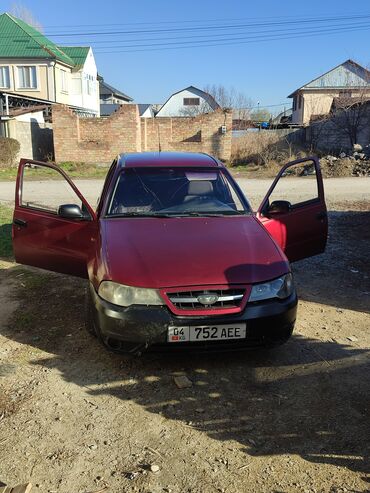 Daewoo: Daewoo Nexia: 2011 г., 1.5 л, Механика, Бензин, Седан