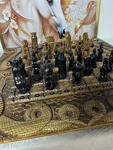 Шахматы: Резные шахматы «Змеи» - Эксклюзивный набор с крупной деревянной — 4