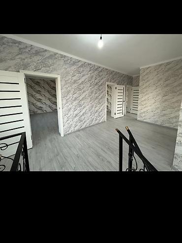 Долгосрочная аренда домов: 270 м², 7 комнат — 4