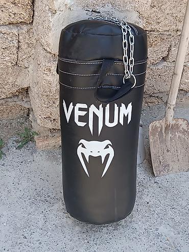 bokus kisesi: Çox az işlənmiş, ideal vəziyyətdə Venum boks kisəsi satılır. Heç bir — 1