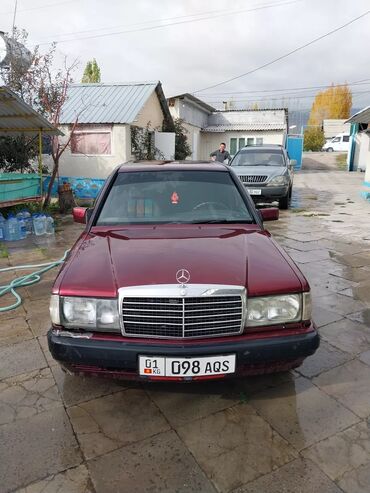 машины 250000: Mercedes-Benz 190: 1992 г., 1.8 л, Механика, Бензин, Седан