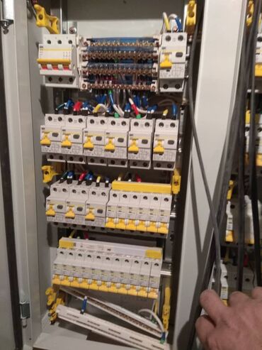 работа в дубае со знанием английского языка: Талап кылынат Электр куроочу, Төлөм Келишим түрдө, Тажрыйбасы 5 жылдан жогору