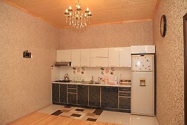 emircanda satilan heyet evleri: 80 kv. m, 3 otaqlı, Kanalizasiya, Kombi, Qaz — 7