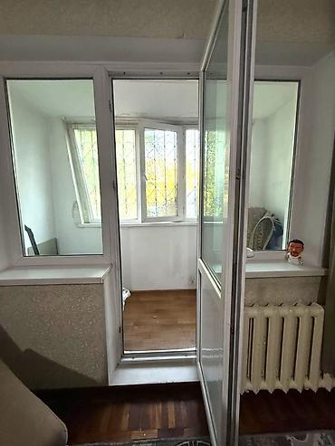квартира белавотский: 2 комнаты, 46 м², ул. Боконбаева / Гоголя 104 серия, 1 этаж, Старый ремонт — 8