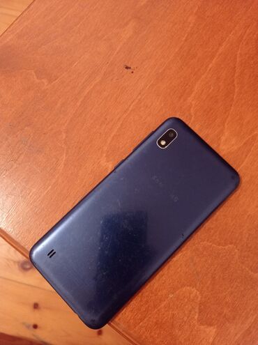 Информатика: Samsung A10e, 32 ГБ, цвет - Голубой, Отпечаток пальца, Две SIM карты