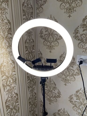 освещение для фото: Кольцевая лампа диаметр 45-55 с тремя разными расцветками, полностью