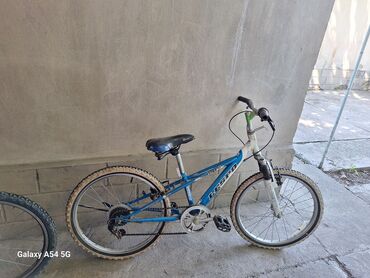 сидушка для велосипеда: Продаётся подростковый лет на 10 велосипед в г. Кара-Балта в хорошем