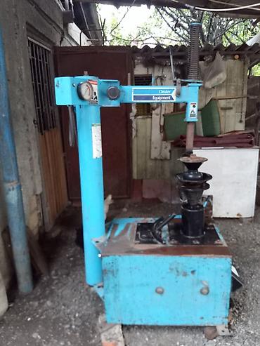 ucuz kamazlar: Zavod COATS Dealer Equipment təkər sökən aparat satılır. İşlək — 2