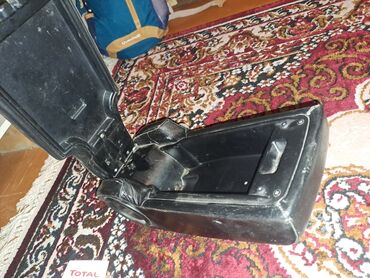 сиденья рекаро бмв е34: Подлакотник на w124