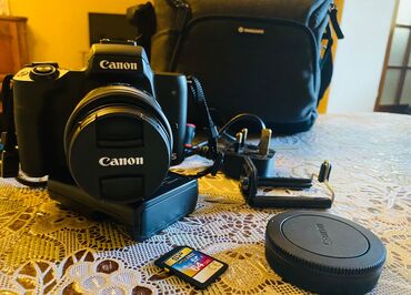 Техника и электроника: Canon EOS M50 mark II Çox az istifadə olunub, yaddaş kartı, 2 ədəd