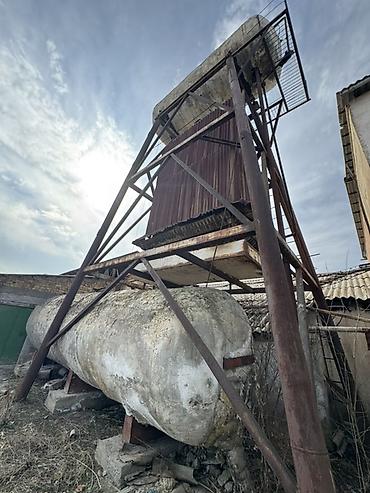 Продажа цехов, заводов, фабрик: Продаётся земельный участок 37 соток с капитальными строениями — — 12