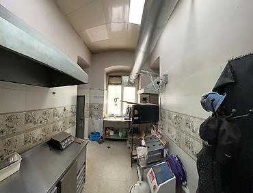 kafe stolari: Ayri mətbəx 28 də milli bankin yaninda icərə verilir. 3 faza elektrik — 2