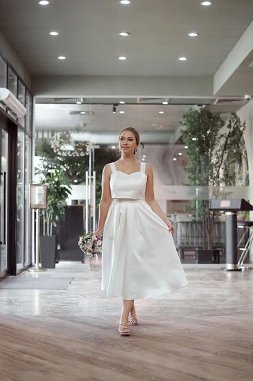 кавказское платье: Продаю белый костюм!!! Топ и юбка. В отличном состоянии! Одевался