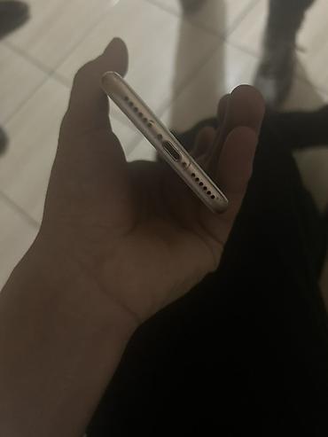 iphone 80: IPhone 8, Qızılı, Qırıq — 4