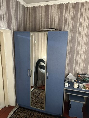 удобный компьютерный стол: Шкаф для одежды, Прямой