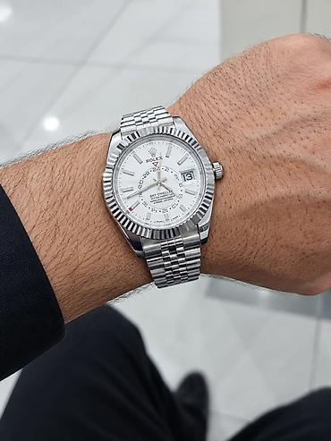 qol saatı mexanika: ROLEX 
Kişi üçün 
Əla keyfiyyət 
Batareya — 1