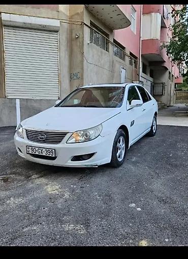 byd satisi: BYD F6 sedan - Kuzov: 4 qapılı sedan, ağ rəng, aerodinamik xətlər — 5